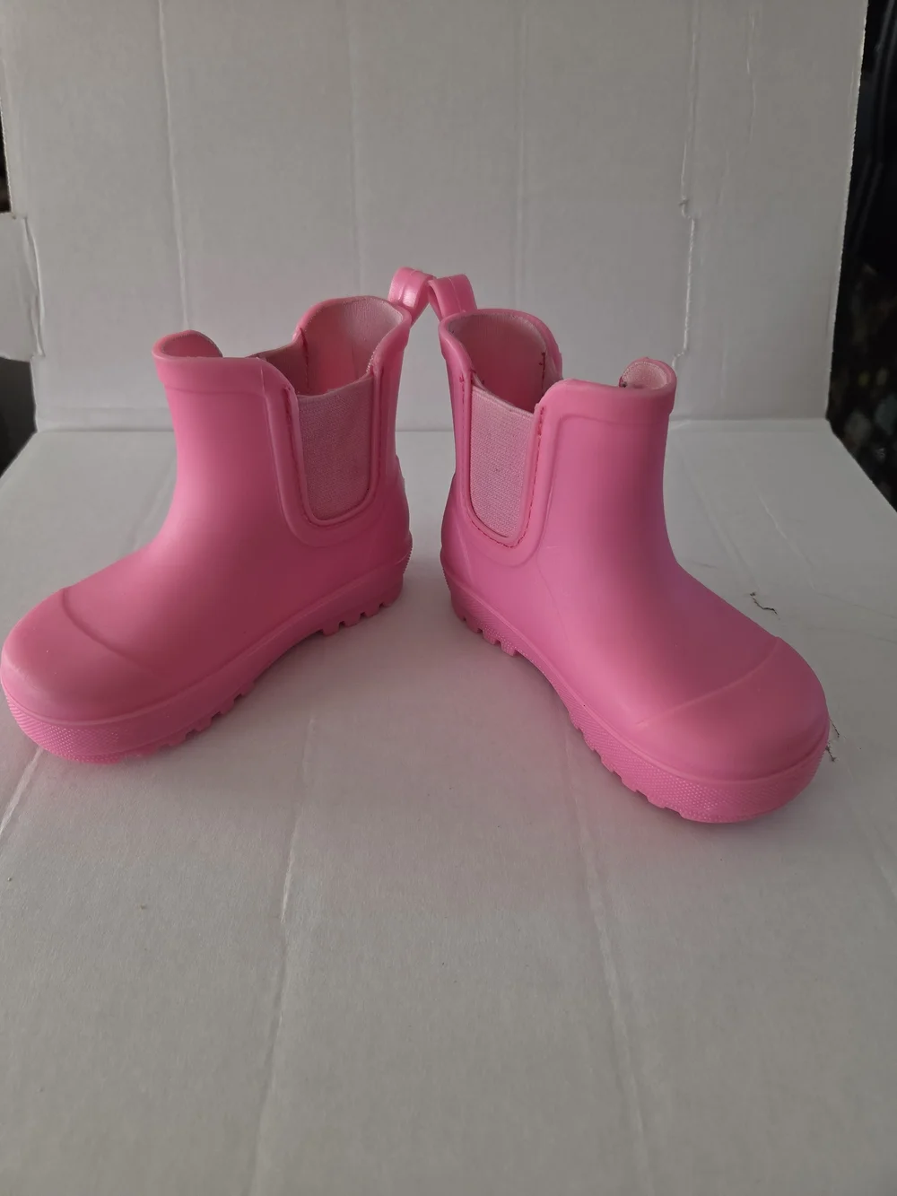 BearPaw stylish pink
